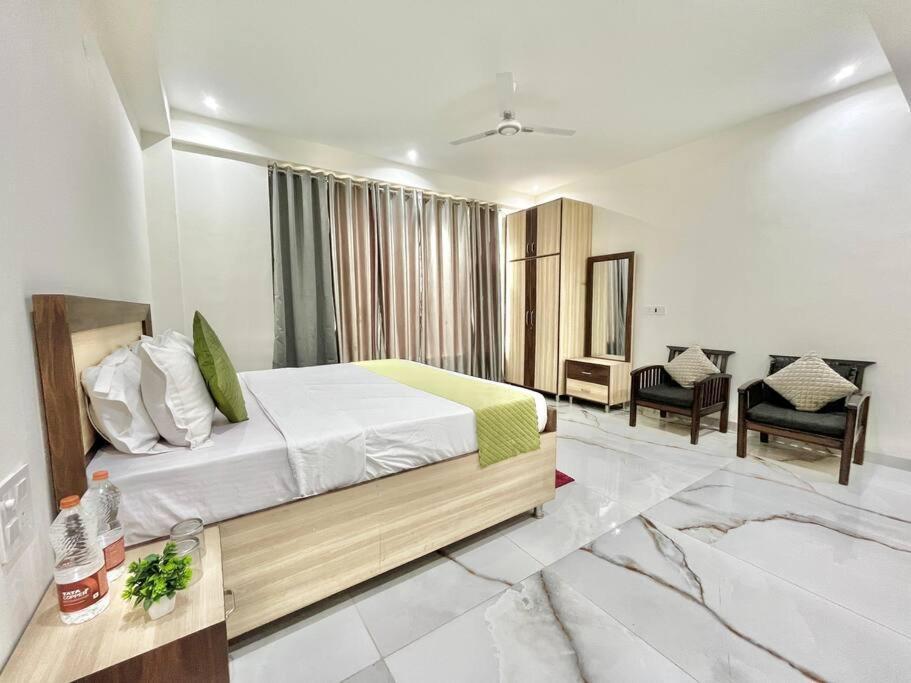 Host Jatin Kasauli Crest 7O1827O7O3 아파트 외부 사진