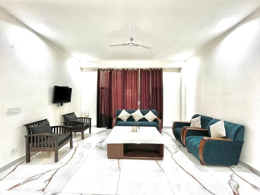 Host Jatin Kasauli Crest 7O1827O7O3 아파트 외부 사진